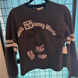 Walt Disney World Classics Mickey Long Sleeve Women’s Shirt Size Medium NWT